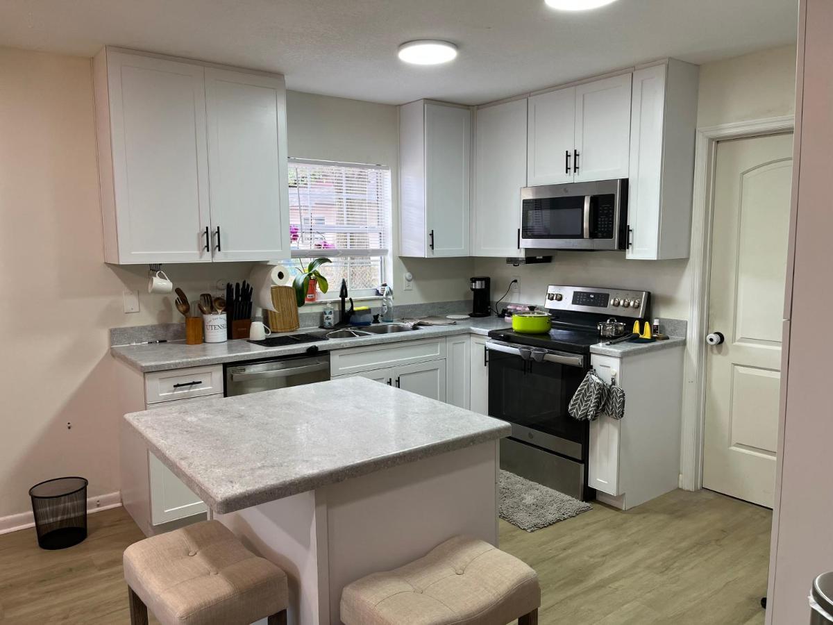 Zenhomes In Brandon Near Tampa Valrico Seffner Eksteriør billede